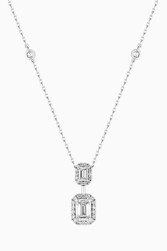 

Emerald-cut Diamond Necklace in 18kt White Gold