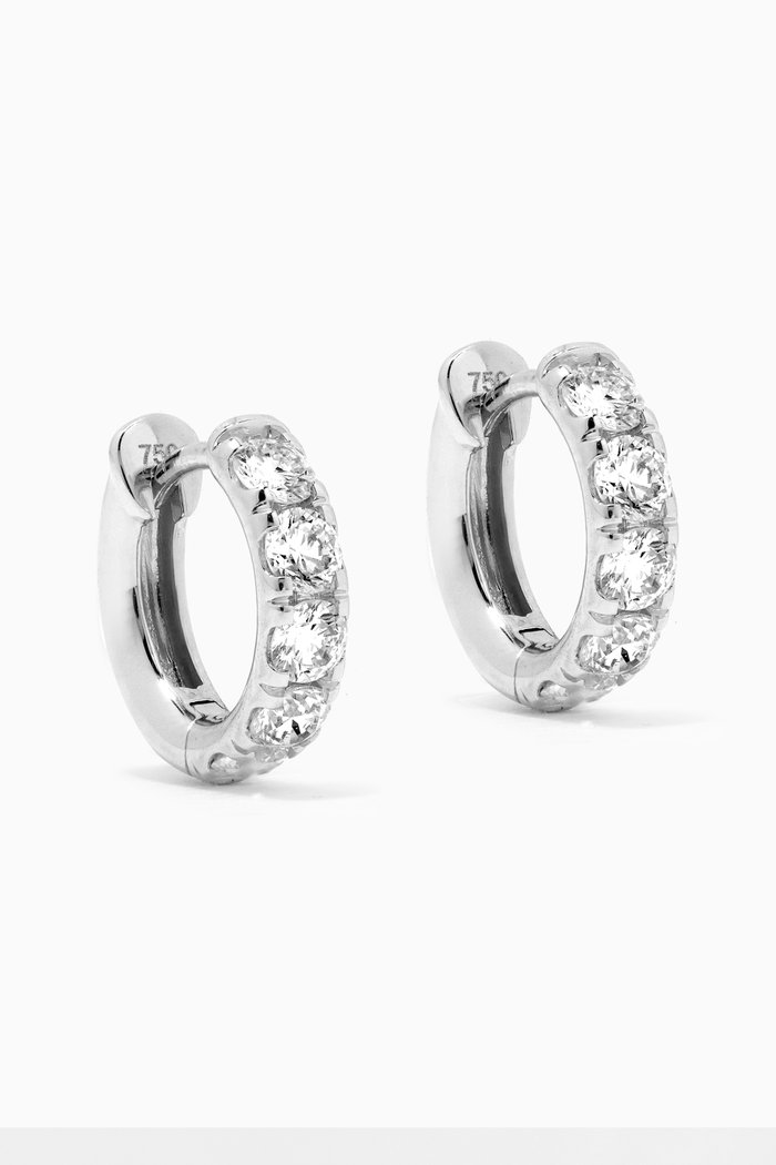 

Queen Diamond Huggies in 18kt White Gold