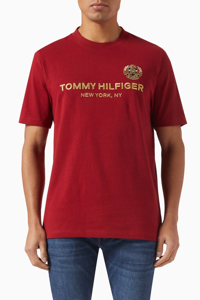 

Icon Stack Crest T-shirt in Transitional Cotton, Red