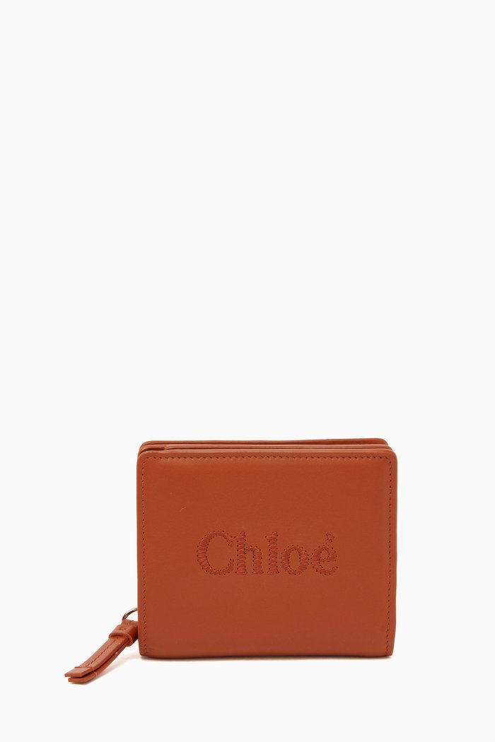 

Compact Sense Wallet in Calfskin, Brown