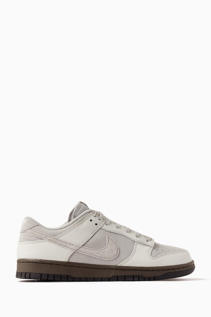 

Dunk Low Retro Sneakers in Suede & Leather, Brown