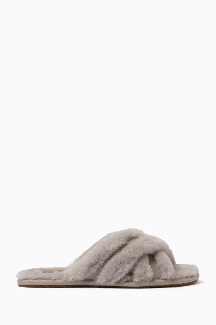 

Leisure Scuffita Cross Straps Flat Sandals in Fur & Suede, Neutral
