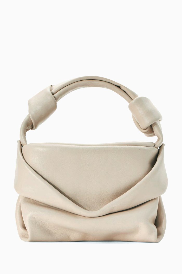 

Kiss Bag in Lambskin, Neutral