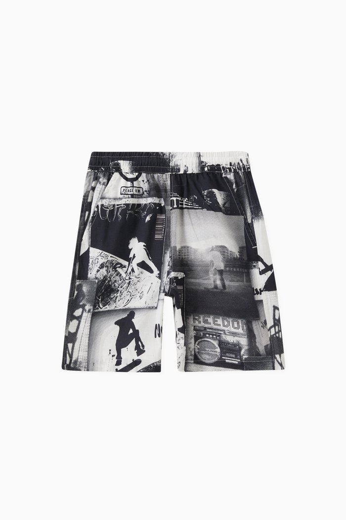

Skateboard Print Shorts in Organic Cotton, Black