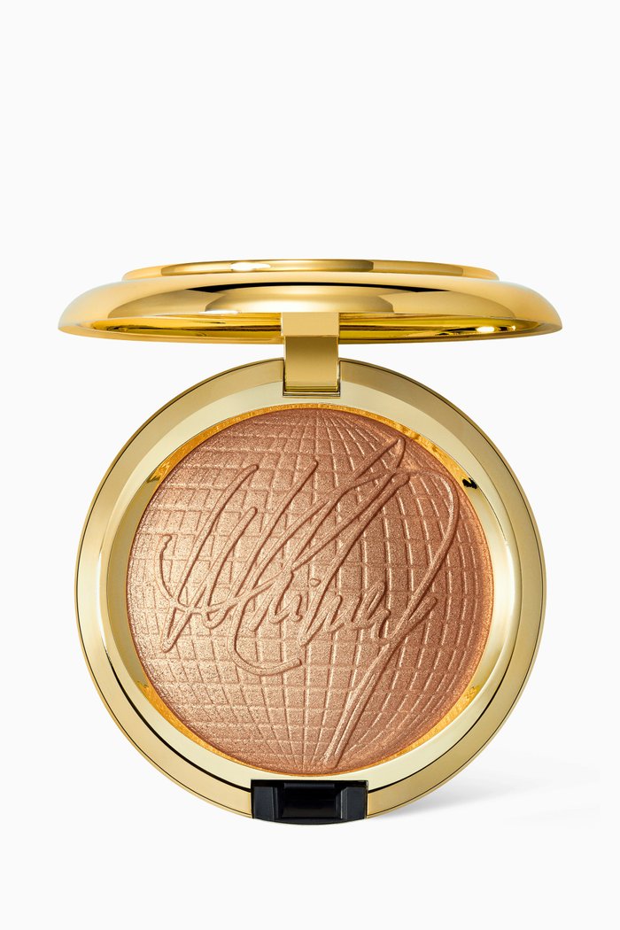 

Just Whitney Extra Dimension Skinfinish M.A.C X Whitney Houston Highlighter, Colourless