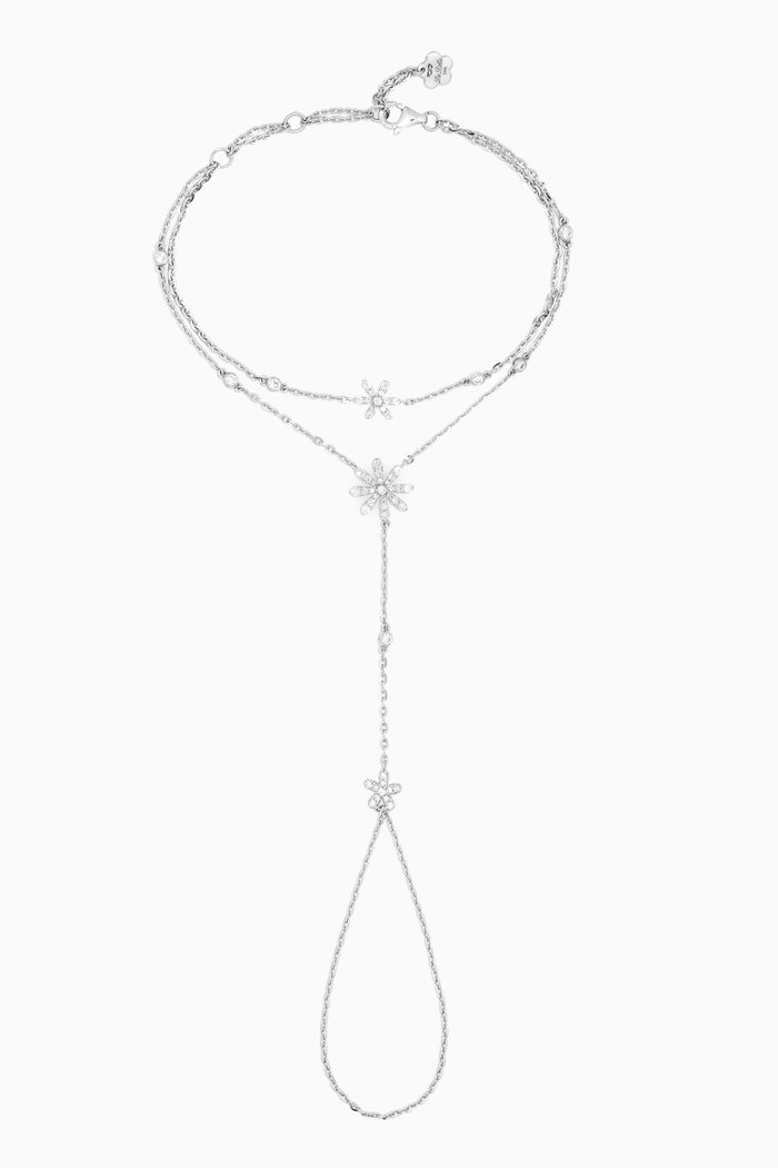 Diamond Hand Chain in 18kt White Gold