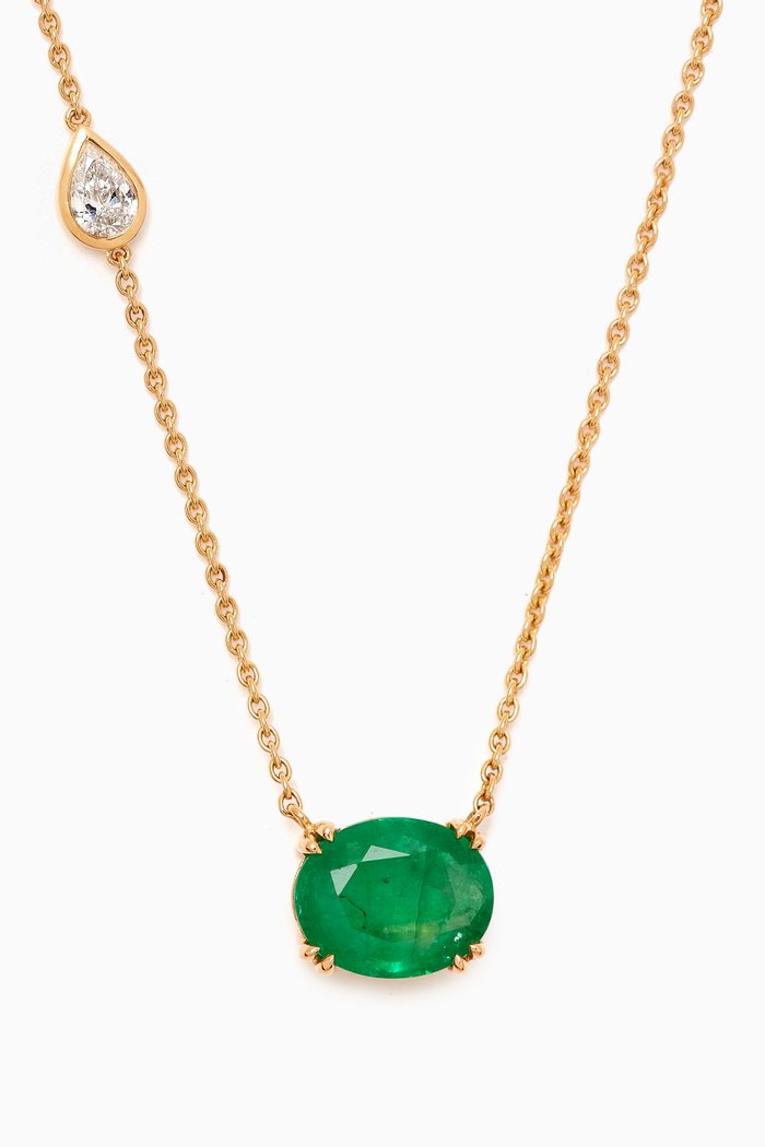 

Oval-cut Emerald Necklace in 18kt Gold, Yellow