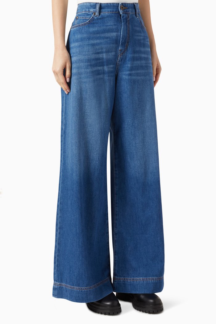 

Vega Jeans in Denim, Blue