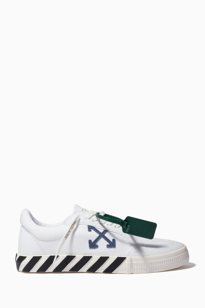 

Low Vulcanized Sneakers in Canvas, White