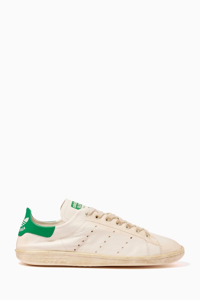 

x adidas Stan Smith Worn-out Sneakers in Leather, Neutral