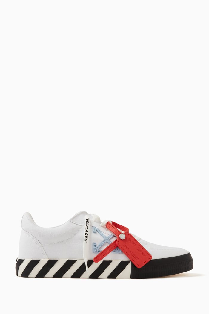 

Low Vulcanized Sneakers in Canvas, Blue