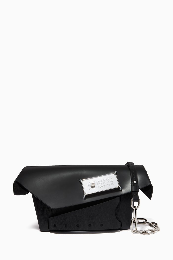 

Small Snatched Handbag in Grainy Leather, Black