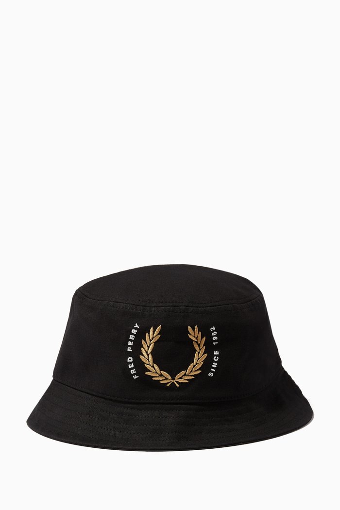 Laurel Wreath Bucket Hat in Canvas, Black