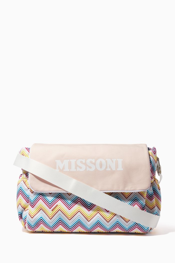

Zig-zag Pattern Changing Bag, White
