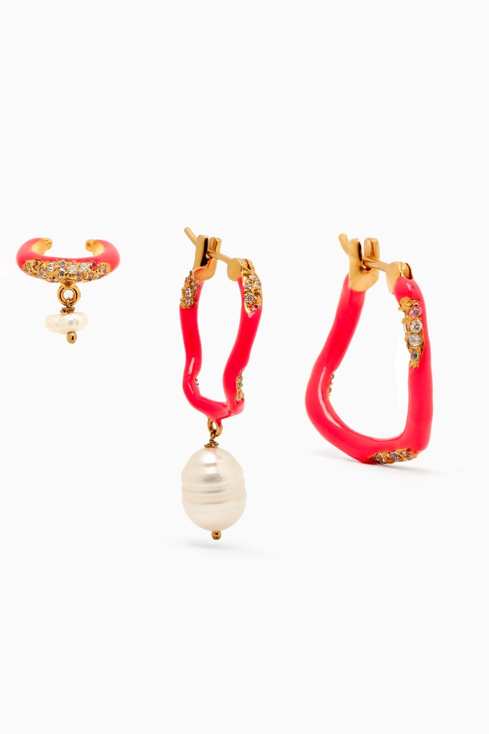 

Wave Hoops Earrings Set in Gold-plated Brass, Pink