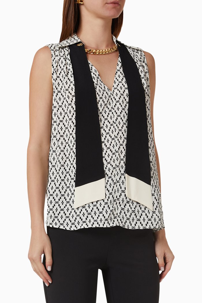 

Sleeveless Blouse in Georgette, Neutral