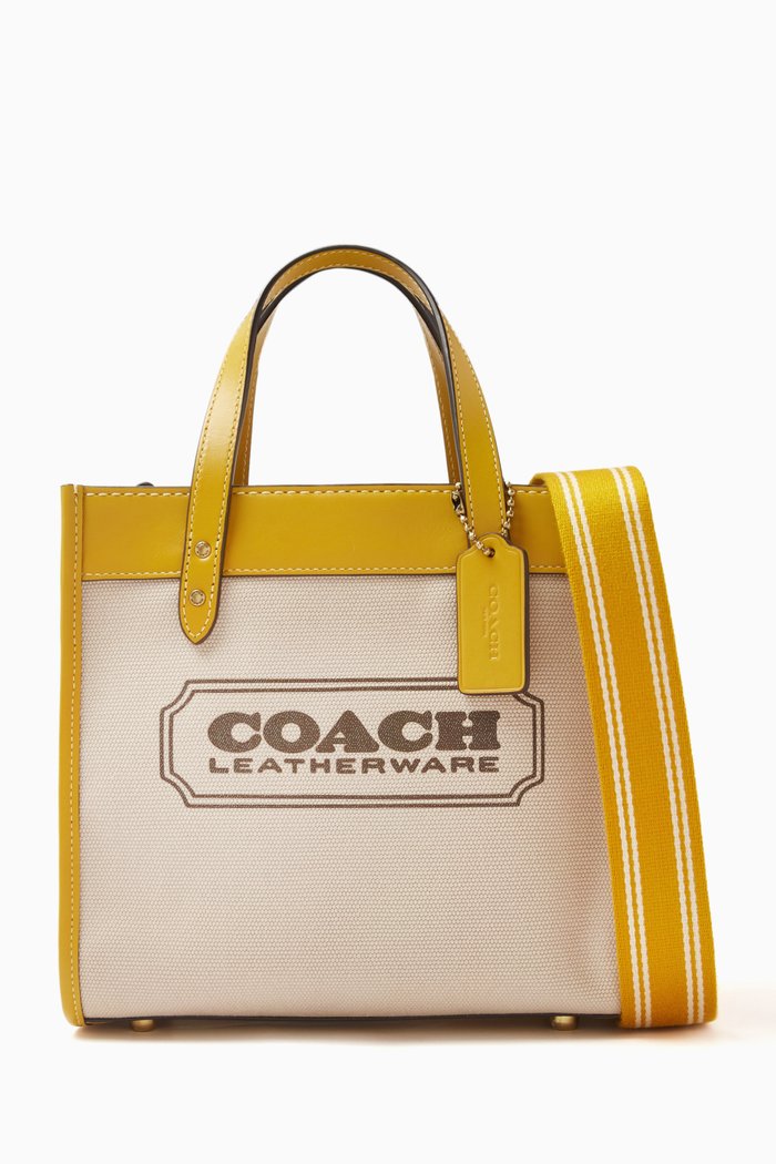 

Field Tote 22 Bag in Canvas & Leather, Yellow