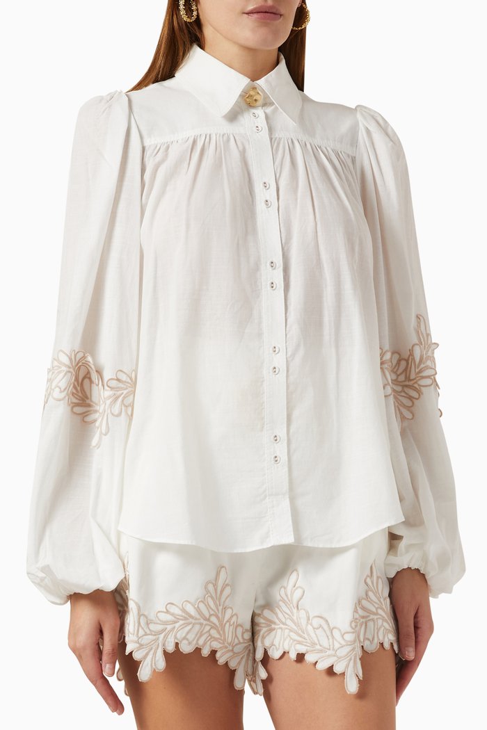 

Botanical Appliqué Trim Blouse in Cotton, Neutral