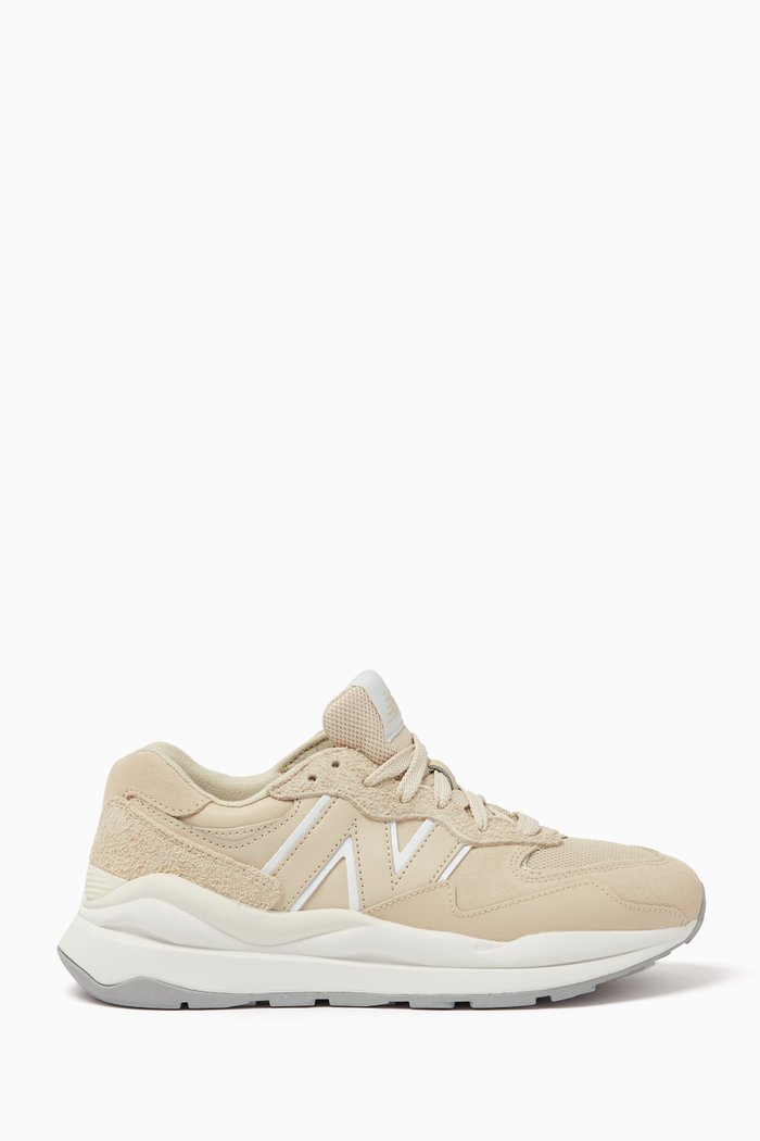

5740 Low-top Chunky Sole Sneakers in Suede, Neutral