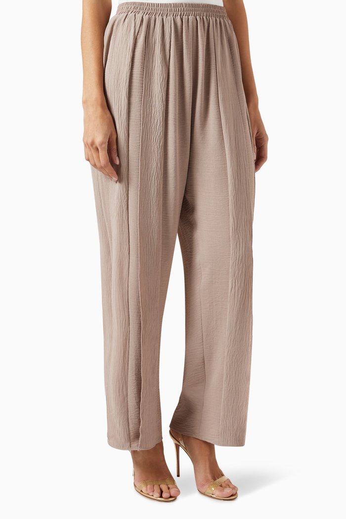 

Pleated Straight-fit Pants in Crepe, Brown