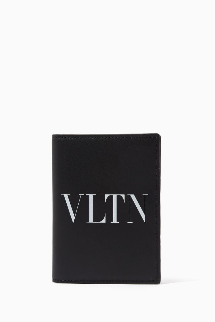 

Valentino Garavani VLTN Passport Holder in Leather, Black