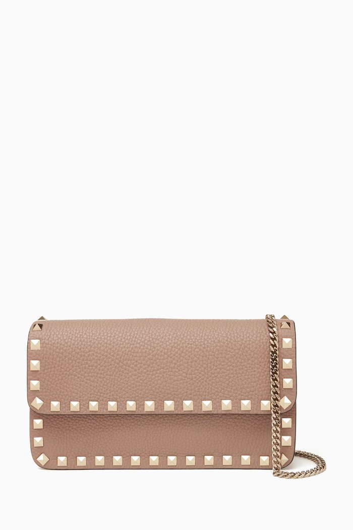 

Valentino Garavani Rockstud Chain Wallet in Leather, Neutral