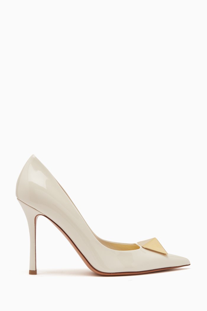 Valentino Garavani Rockstud 100 Pumps in Patent Leather, White