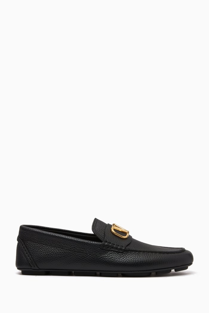 

Valentino Garavani Driving Shoes in Grainy Calfskin Leather, Black