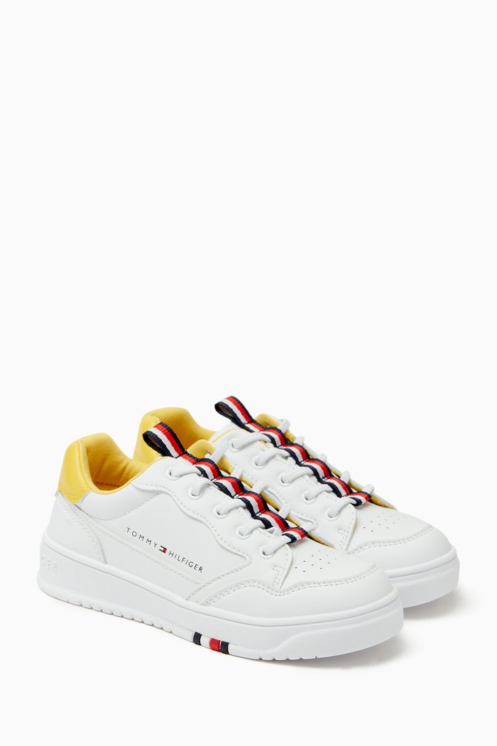 

Low Cut Lace-up Sneakers in Faux Leather, White
