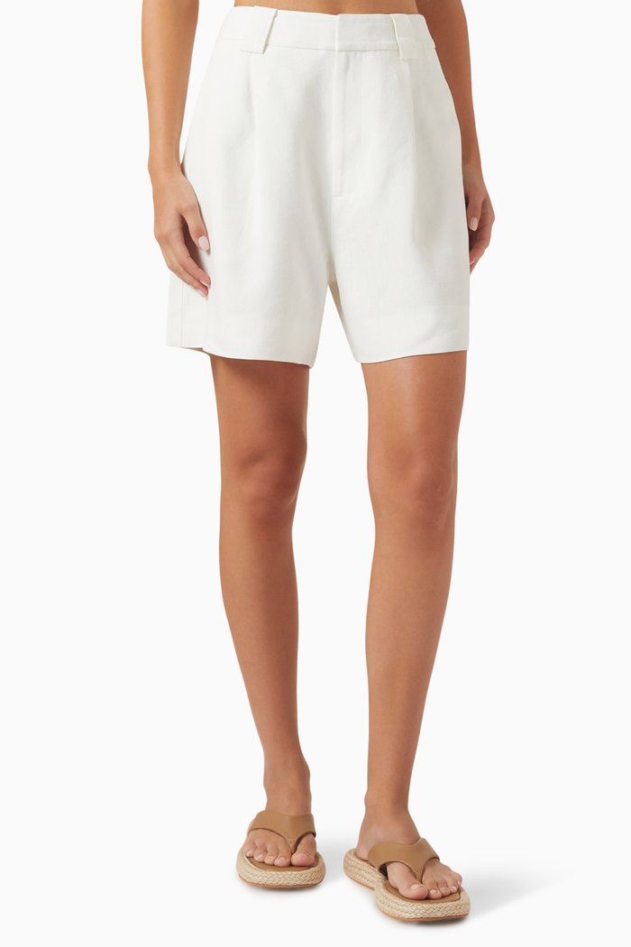 

Clemence Tailored Shorts in Viscose Blend, White