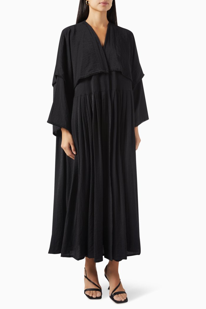 

Layered Abaya in Linen, Black
