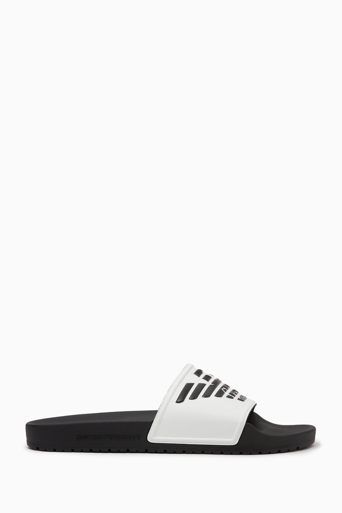 

Logo Slides in Rubber, Black