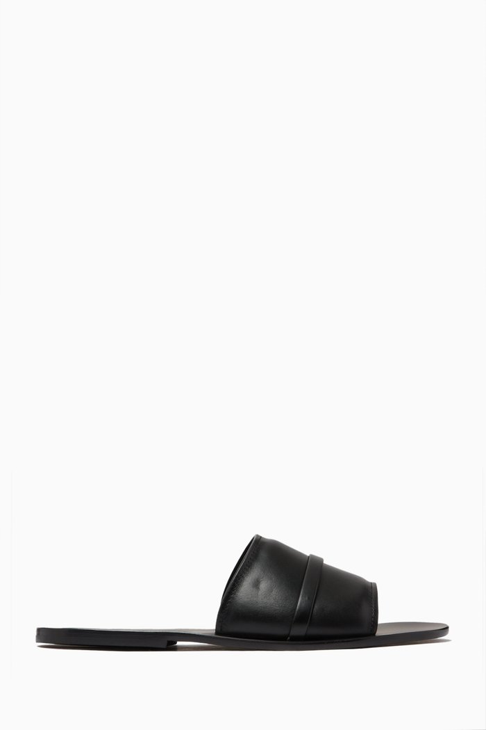 

Al Flats in Nappa, Black
