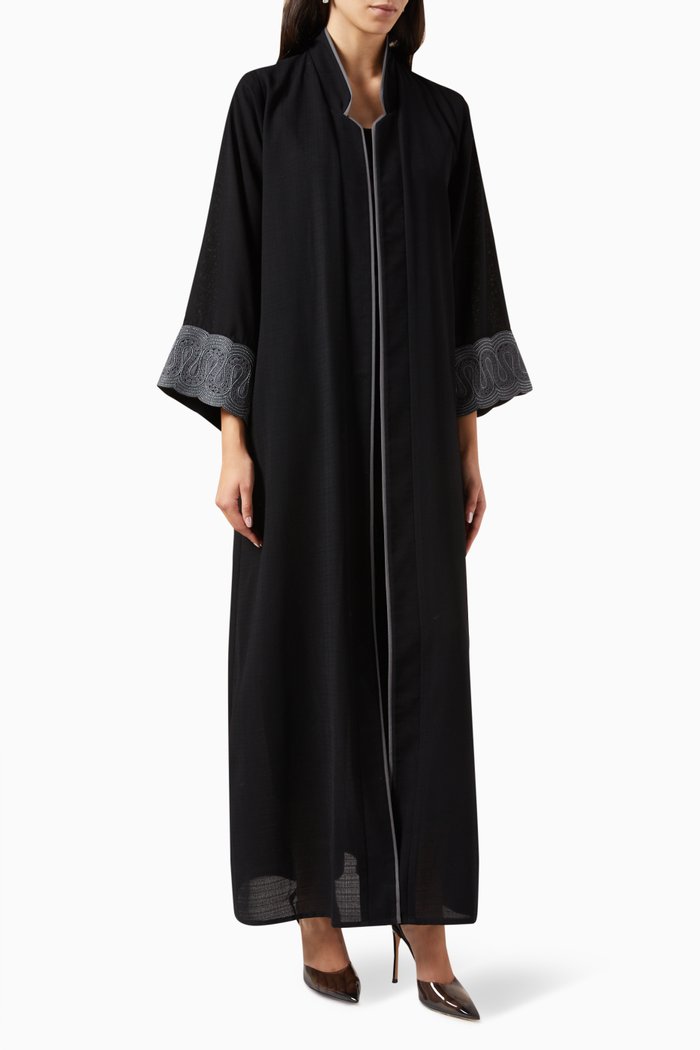 

Embroidered Abaya in Linen, Black