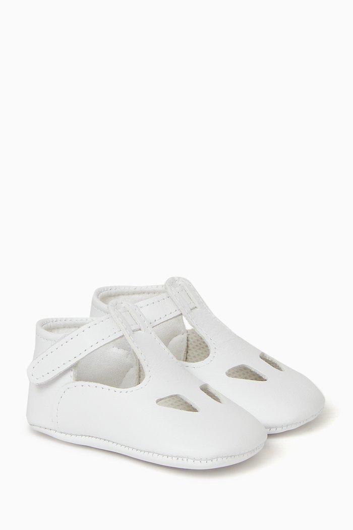 

Cut-out Sandals in Leather, White
