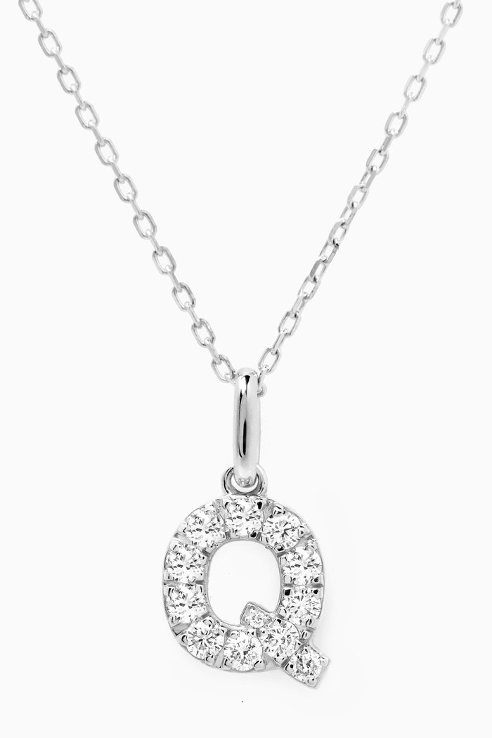 

Q Letter Diamond Necklace in 18kt White Gold