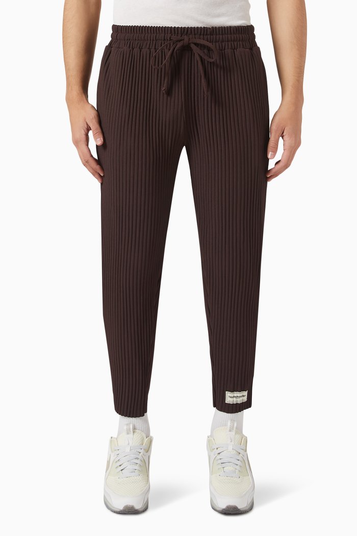 

Tapered Pants in PLISSE100©, Brown