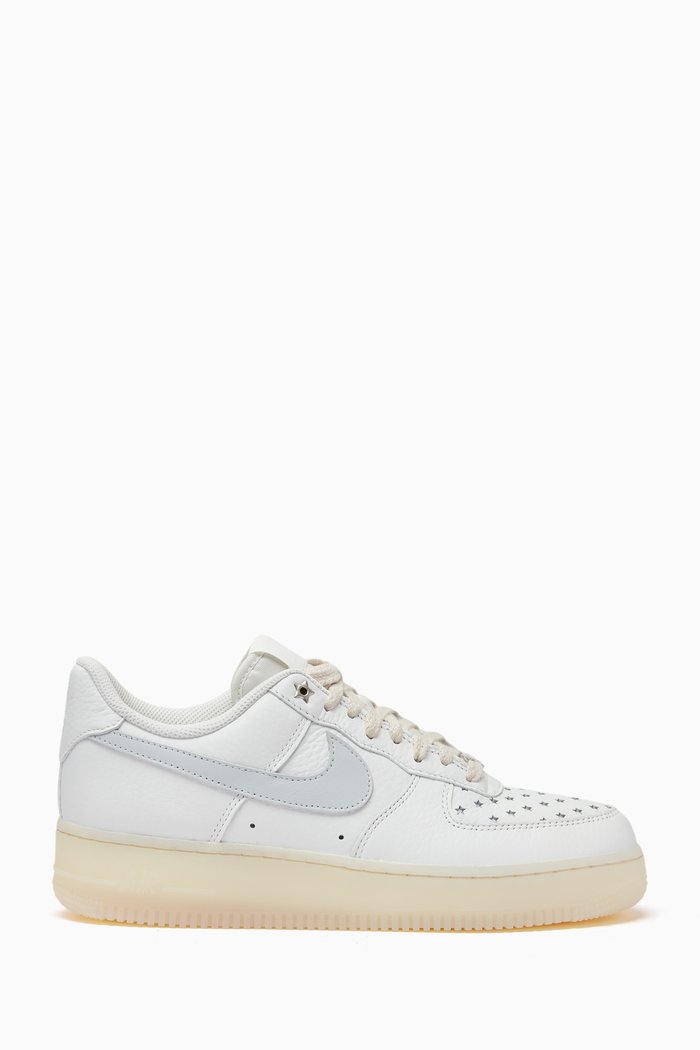 

Air Force 1 '07 Sneakers in Leather, Grey