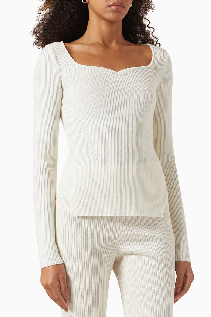 

Scallop-neck Ribbed Top in Wool-knit, Neutral