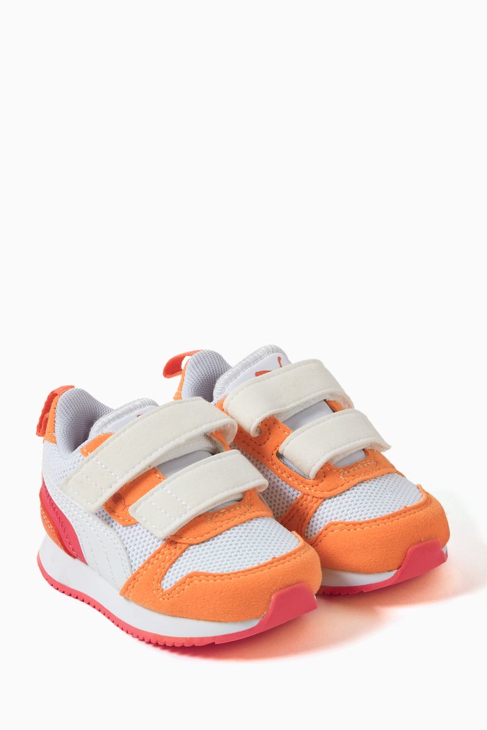 

Puma R78 V Sneakers in Mesh, White