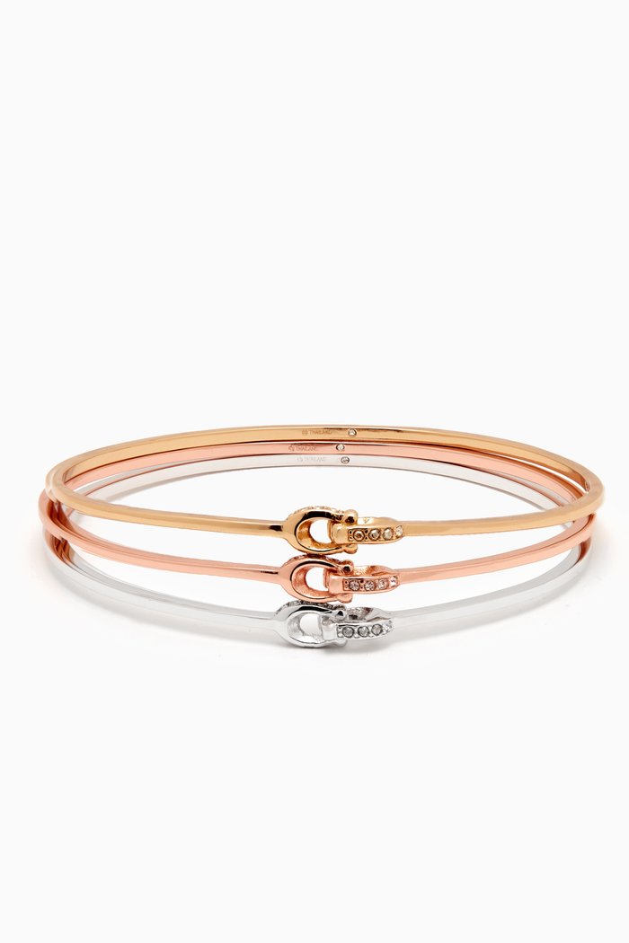 

Interlocking Signature C Tritone Bangle Set in Metal, Multicolour