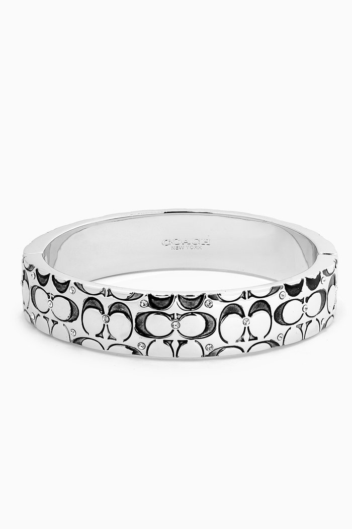 

Quilted C Hinged Bangle in Metal, Neutral