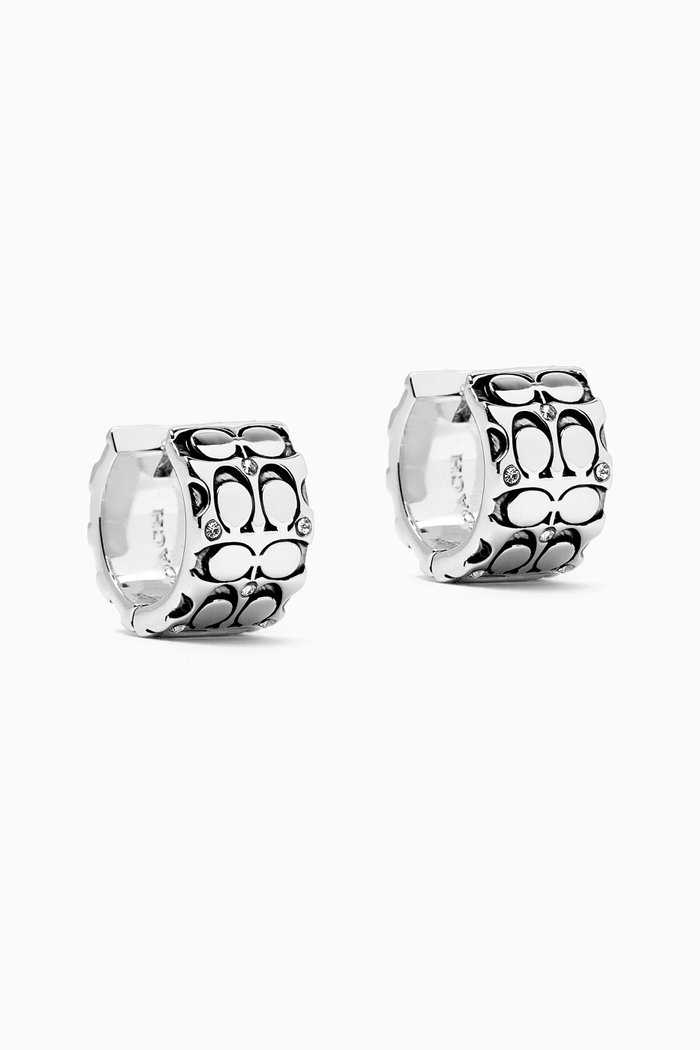 

Quilted C Huggie Earrings in Metal, Neutral