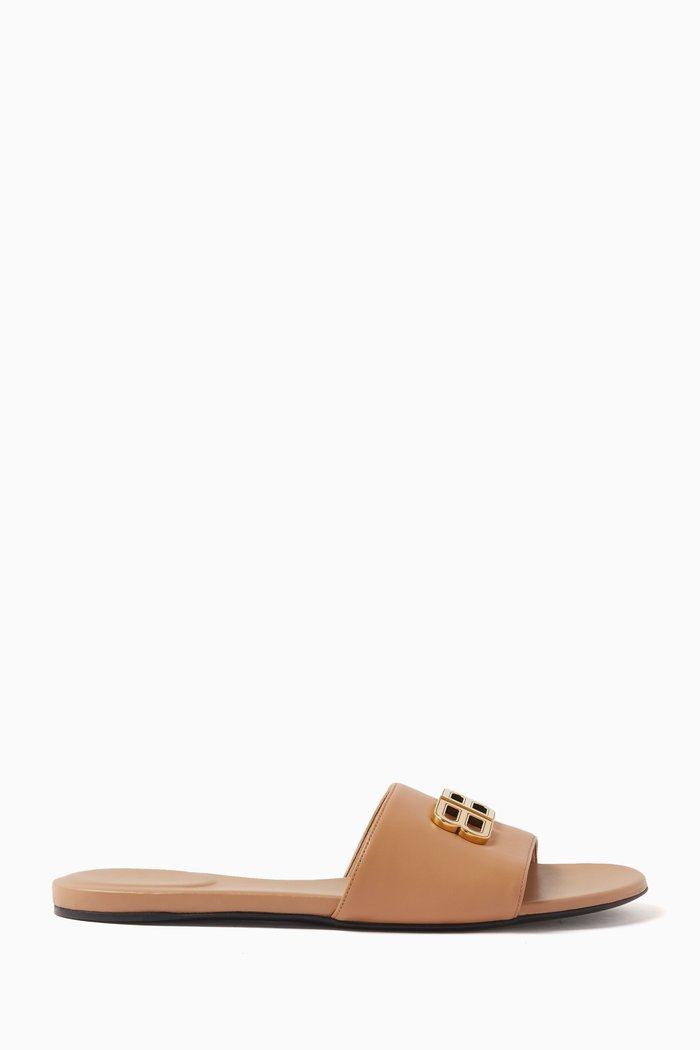 

Groupie BB Flat Sandals in Leather, Neutral
