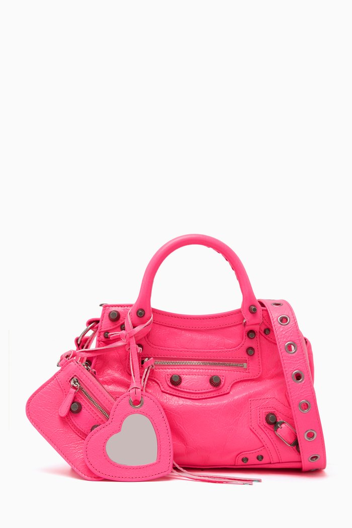 

Neo Cagole XS Shoulder Bag in Arena Lambskin, Pink