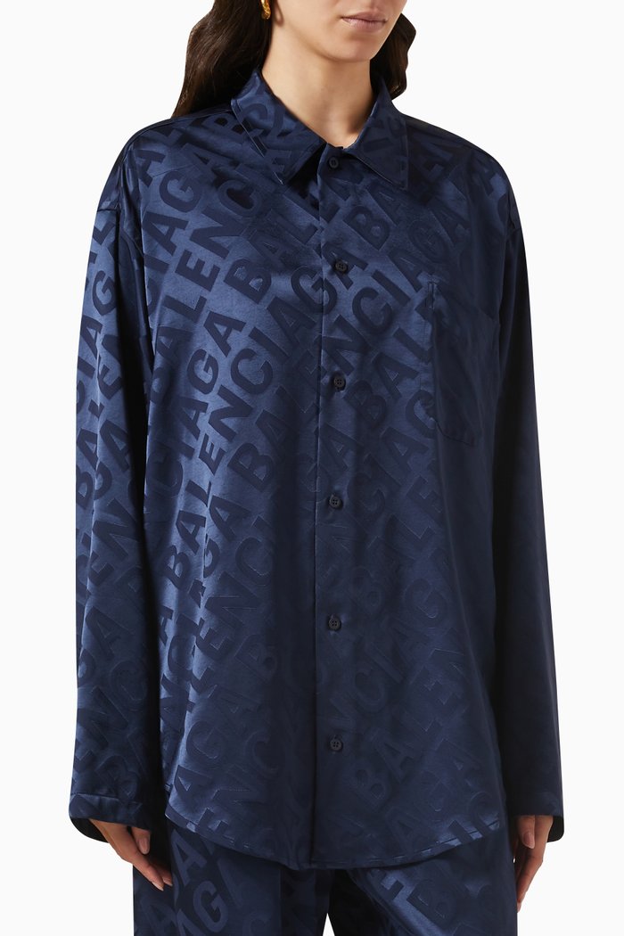 

Minimal Logo Shirt in Silk, Blue