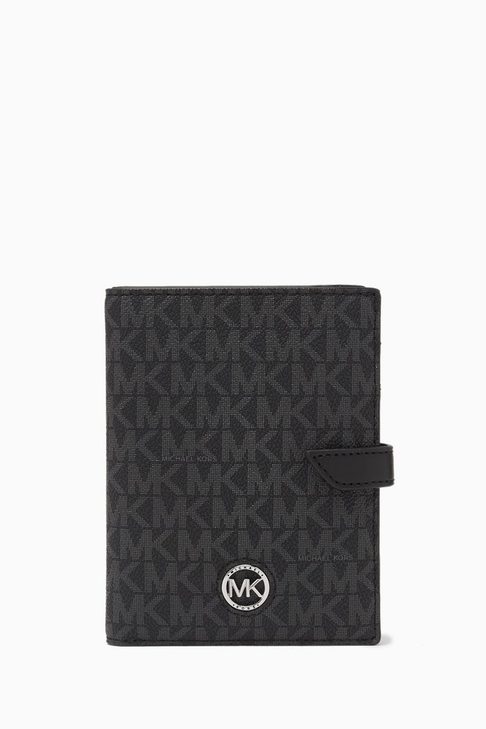 

Medium Heritage Passport Wallet in Signature Monogram Jacquard, Black