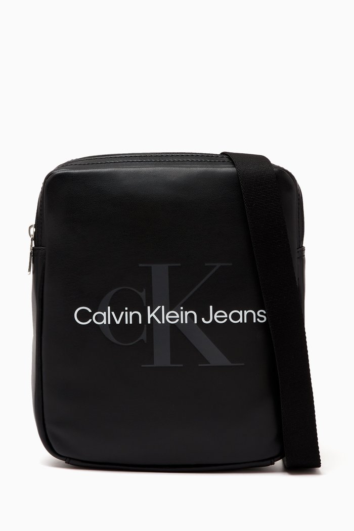 

Logo Print Reporter Bag in Faux Leather, Black