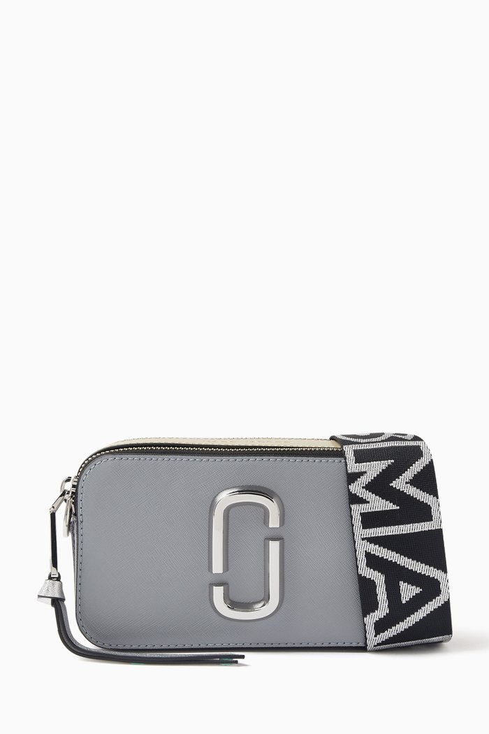 

The Snapshot Camera Crossbody Bag in Leather, Grey