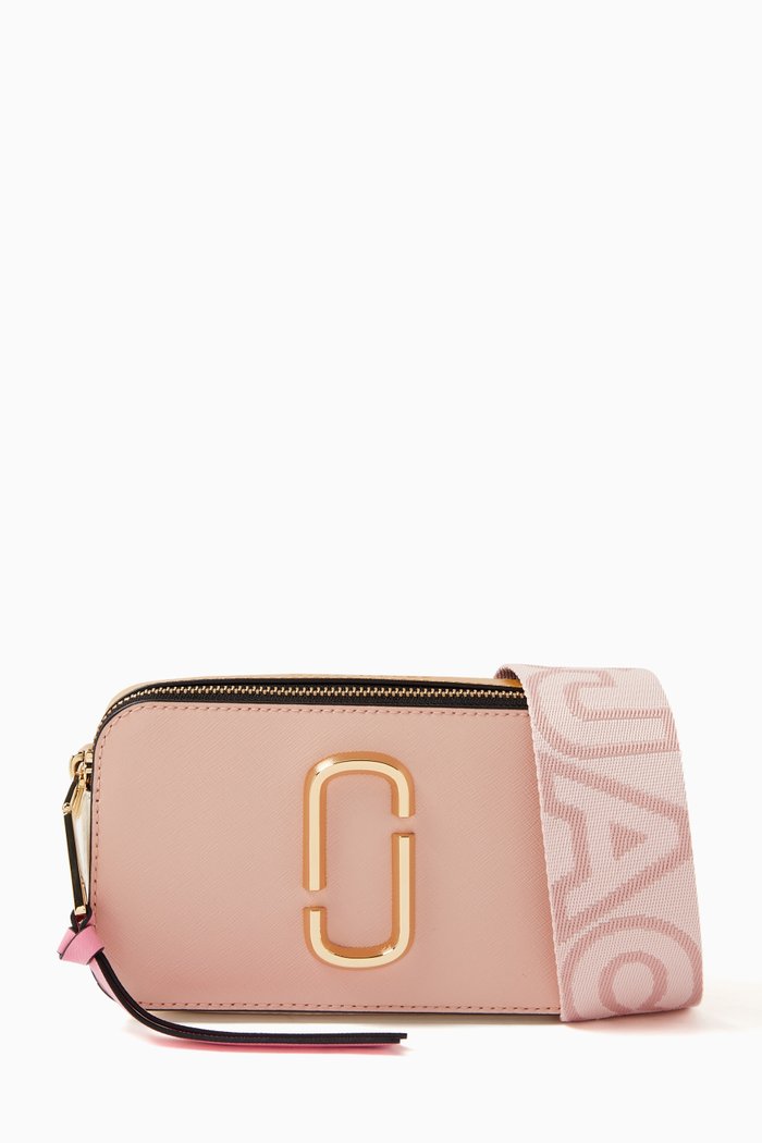 

The Snapshot Camera Crossbody Bag in Leather, Pink